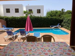 Fotografie z fotogalerie ubytování Beautiful Villa & Swimming Pool in Cala Blanca v destinaci Cala Blanca