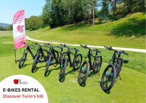 Jízda na kole v ubytování Hostellerie Du Golf nebo okolí