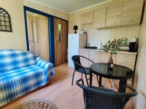 Η κουζίνα ή μικρή κουζίνα στο Mały Domeczek