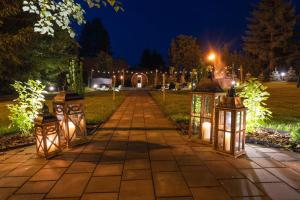 Vonkajšia záhrada v ubytovaní Srebrny Bucznik Wellness & Restaurant