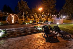 Vonkajšia záhrada v ubytovaní Srebrny Bucznik Wellness & Restaurant