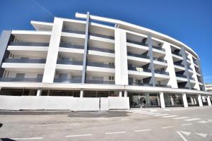 Το κτήριο όπου στεγάζεται  το διαμέρισμα