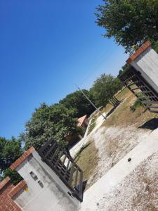 Budova, kde se prázdninový dům nachází