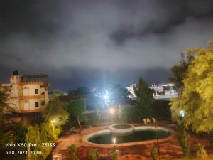 A garden outside Hill View