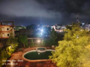 The swimming pool at or close to Hill View