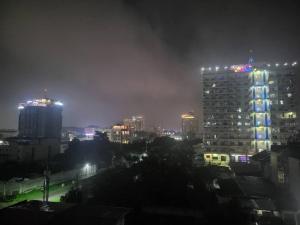 Γενική άποψη της πόλης Angeles ή θέα της πόλης από  αυτό το διαμέρισμα