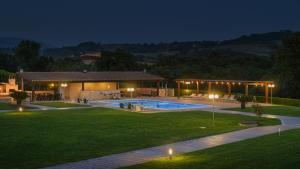 The swimming pool at or close to PODERE TORRICELLA 16, Emma Villas
