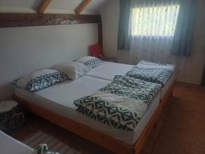 Postel nebo postele na pokoji v ubytování Holiday Home Edi + 45 fotografií