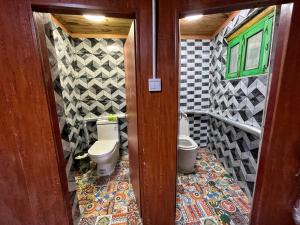 Tavern Hostel仁和客栈的一间浴室