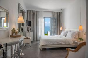 Posteľ alebo postele v izbe v ubytovaní White Suites Resort