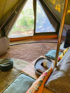 Gallery image of Tente bivouac Option bain chauffée au bois in Idrac-Respailles