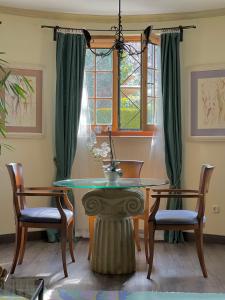 Fotografia z galérie ubytovania Buda Hills villa apartment v Budapešti