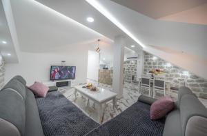 Afbeelding uit fotogalerij van N&N in Risan +13 foto's