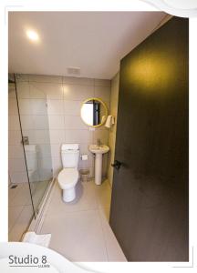 Ванная комната в Studio8 Lujan Apartament # 3