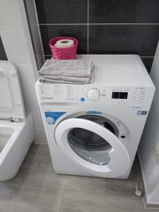 Φωτογραφία από το άλμπουμ του New Apartment σε Petroşani