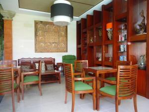 Posezení v ubytování Yulia Village Inn Ubud