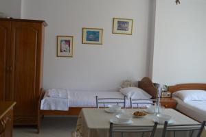 Gallery image of Studio Apartment Golem in Golem +1 photo