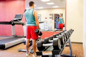 Fitness centrum a/nebo fitness zařízení v ubytování Hyatt Place Los Cabos