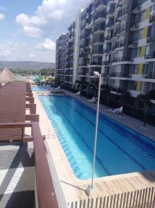 Imagen de la galería de Hermoso apartamento en el mejor condominio del sector, en Ricaurte 12 fotos más