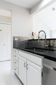 Η κουζίνα ή μικρή κουζίνα στο Exquisite One of a kind 3BDR Condo at Hilltop 5736 +36 φωτογραφίες