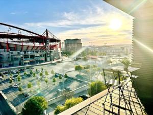 - une vue sur un stade depuis un bâtiment dans l'établissement Luz Benfica Apartment, à Lisbonne
