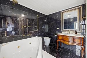 Bagno di A Loft In The Mill Boutique Accommodation