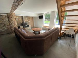 Posezení v ubytování Chalet in Jalhay near Forest Trails