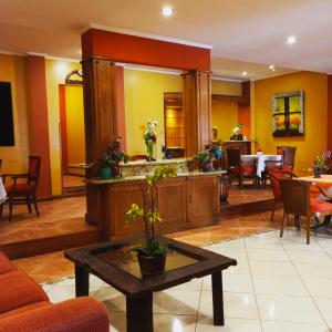 Restaurace v ubytování Hotel Bristol Asuncion