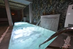 Foto dalla galleria di Royal Wellness and Spa a Ruma