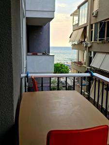 Μπαλκόνι ή βεράντα στο Plepa Durrës Beach