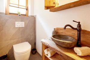 Ένα μπάνιο στο Almchalet Weberhof