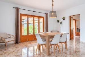 Zdjęcie z galerii obiektu Finca Bosc de Can Alou by Mallorca House Rent w mieście Felanitx