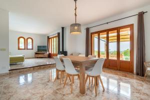 A seating area at Finca Bosc de Can Alou by Mallorca House Rent