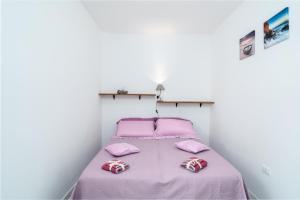 Ένα ή περισσότερα κρεβάτια σε δωμάτιο στο Domo de Ro'