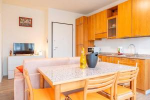 Кухня или мини-кухня в Guest Planet - Living Fortezza 27!
 +7 фотографий