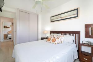 Posteľ alebo postele v izbe v ubytovaní Casa en la playa con piscinas A
