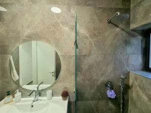 Phòng tắm tại Yael's G. suite