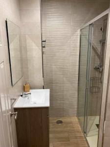 Ένα μπάνιο στο A&N Villa del Mar