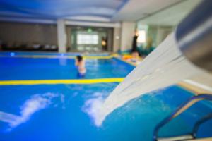 Bazén v ubytování Iaki Conference & Spa Hotel nebo v jeho okolí