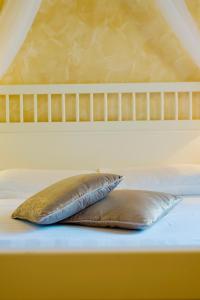 A bed or beds in a room at San Marco View