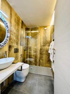 A bathroom at San Marco View