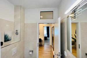 Fotografie z fotogalerie ubytování Central Designer 3 Room Apt with terrace & parking v Berlíně + 40 fotografií