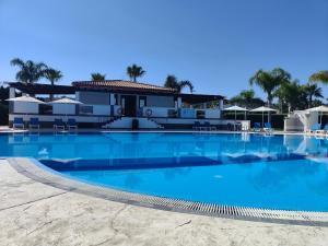 The swimming pool at or close to Residence Hydria