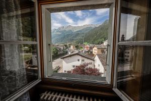 Splošen pogled na gorovje oz. razgled na gore, ki ga ponuja prenočišče