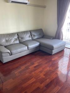 Posezení v ubytování Delightful Condo in Central location at Sukhumvit 49