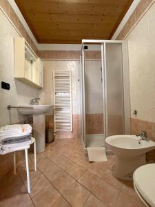 Vannituba majutusasutuses Casa Cadore