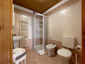 Vannituba majutusasutuses Casa Cadore