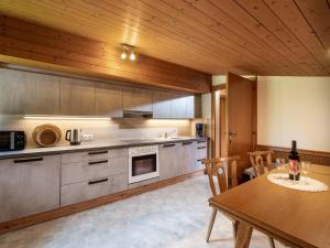 Η κουζίνα ή μικρή κουζίνα στο Furtherhof - Winter