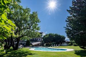 Bazen v nastanitvi oz. blizu nastanitve Hotel ANDER