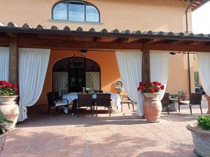 Patio nebo venkovní prostory v ubytování Podere di Sotto